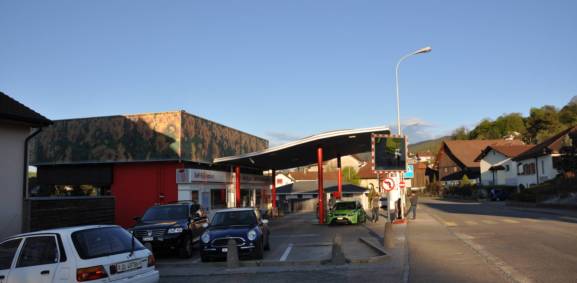 Station service Jubin 2012.jpg