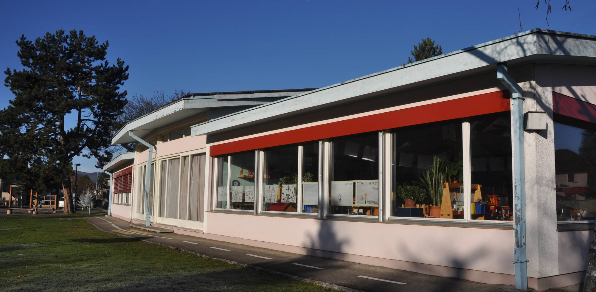 Ecole enfantine-1.jpg